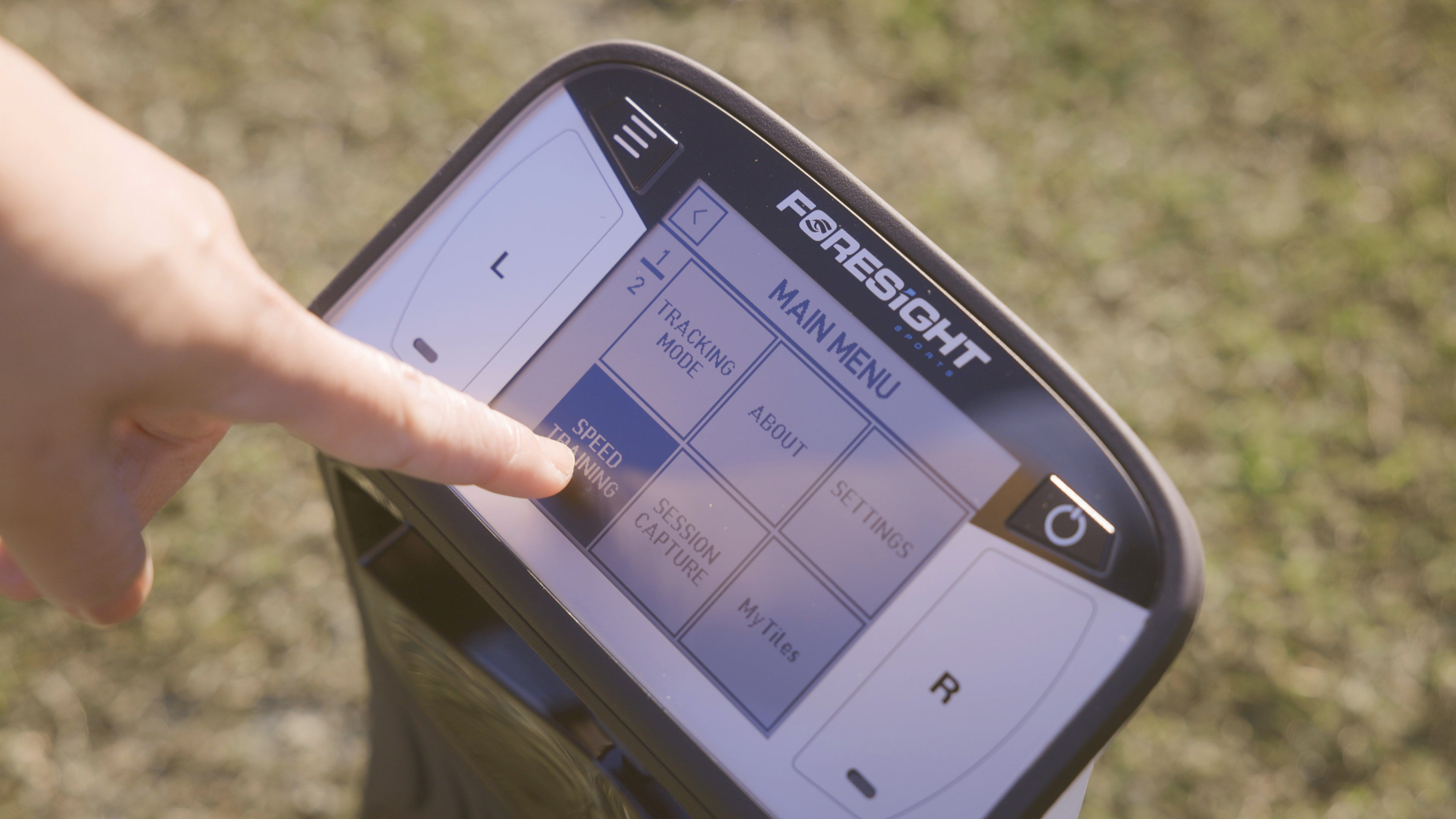 QuadMAX Launch Monitor | Foresight Sports